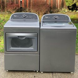 WHIRLPOOL WASHER AND DRYER SET. 