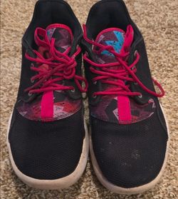 jordan Black and Pink Low-Top Sneakers