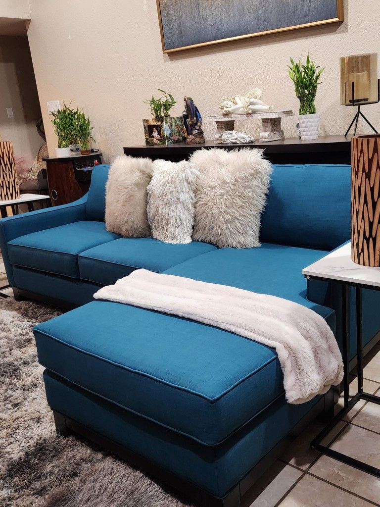 Sofa Sectional Couch Reversible Chaise Like New In Perfec Condition FREE DELIVERY 🥳