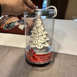 Yankee Candle Balsam Cedar White Christmas Tree Tea Light Holder