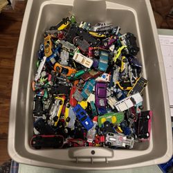 Hot Wheels, Matchbox, Misc 1/64 Model Cars 150+
