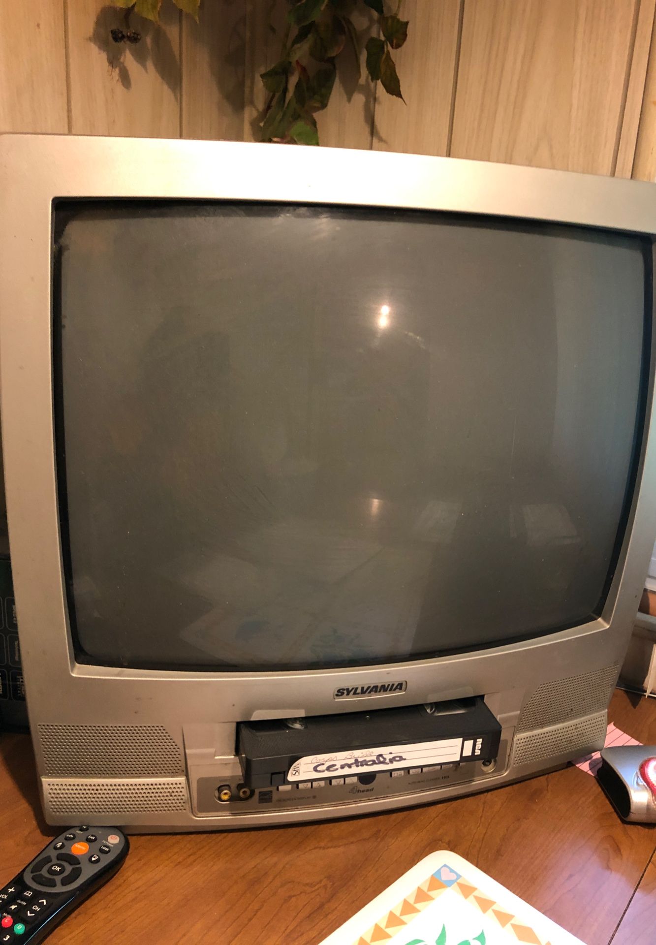 Tv sylvania with vhs