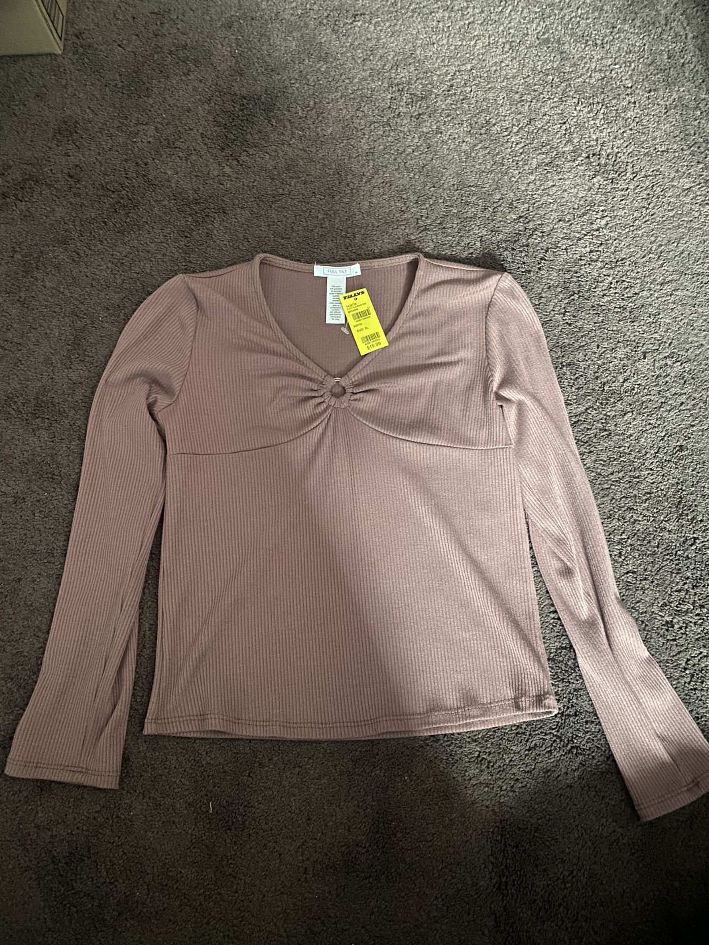 Brand New Stretchy Full Tilt Long Sleeve Tee