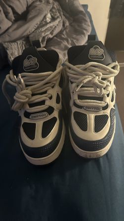 Lv skates