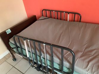 High-Low Adjustable Hospital Bed