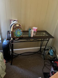 Accent Table Used Good Condition