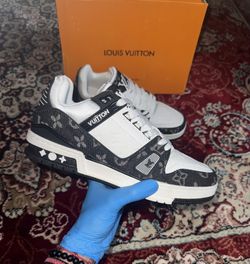 LV Trainer Sneakers Size 8