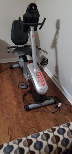 Recumbent exercise bike