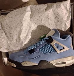 Deadstock Nike Air Retro Jordan 4 IV UNC University Blue CT8527-400 Size 11.5