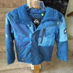 Quiksilver Youth Size 8 Ski Jacket Almost New