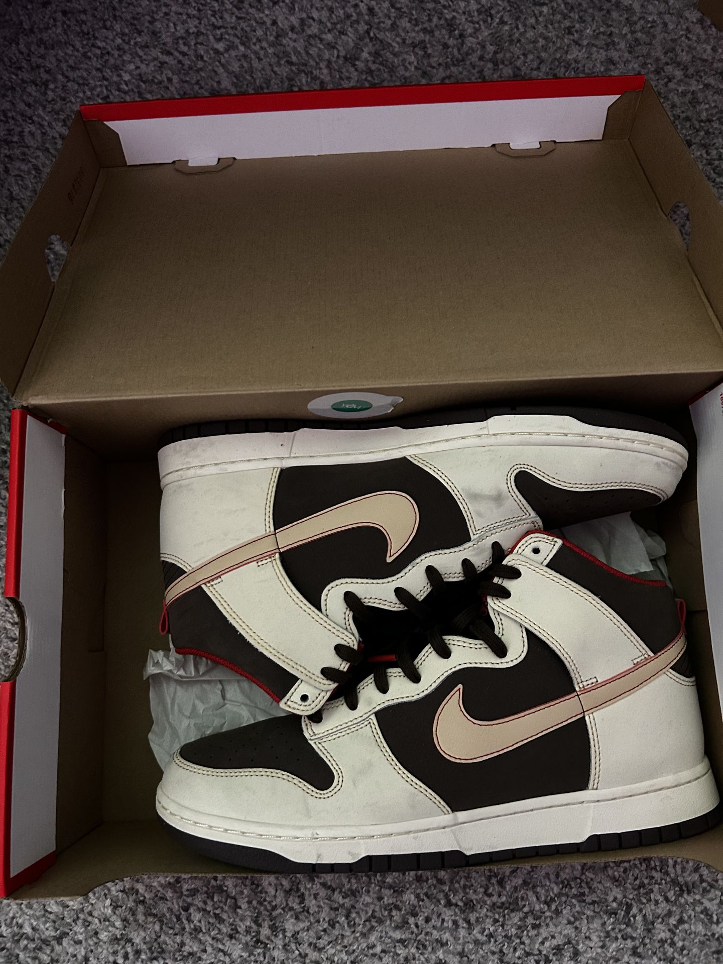 NIKE DUNK HI RETRO SE BAROQUE BROWN