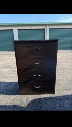 Dresser