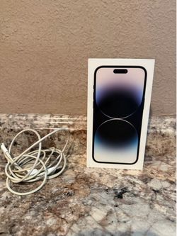 UNLOCKED IPHONE 14 PRO MAX 128 GB WHITE COLOR IN GREAT CONDITION