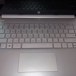 HP laptop Intel core i3 ram 8.00 GB. storage 250  . 14inch screen .comes with a charger 