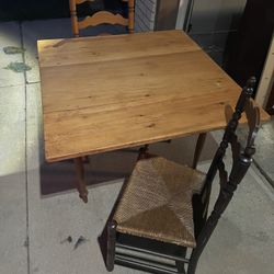 Small Leaf Table 