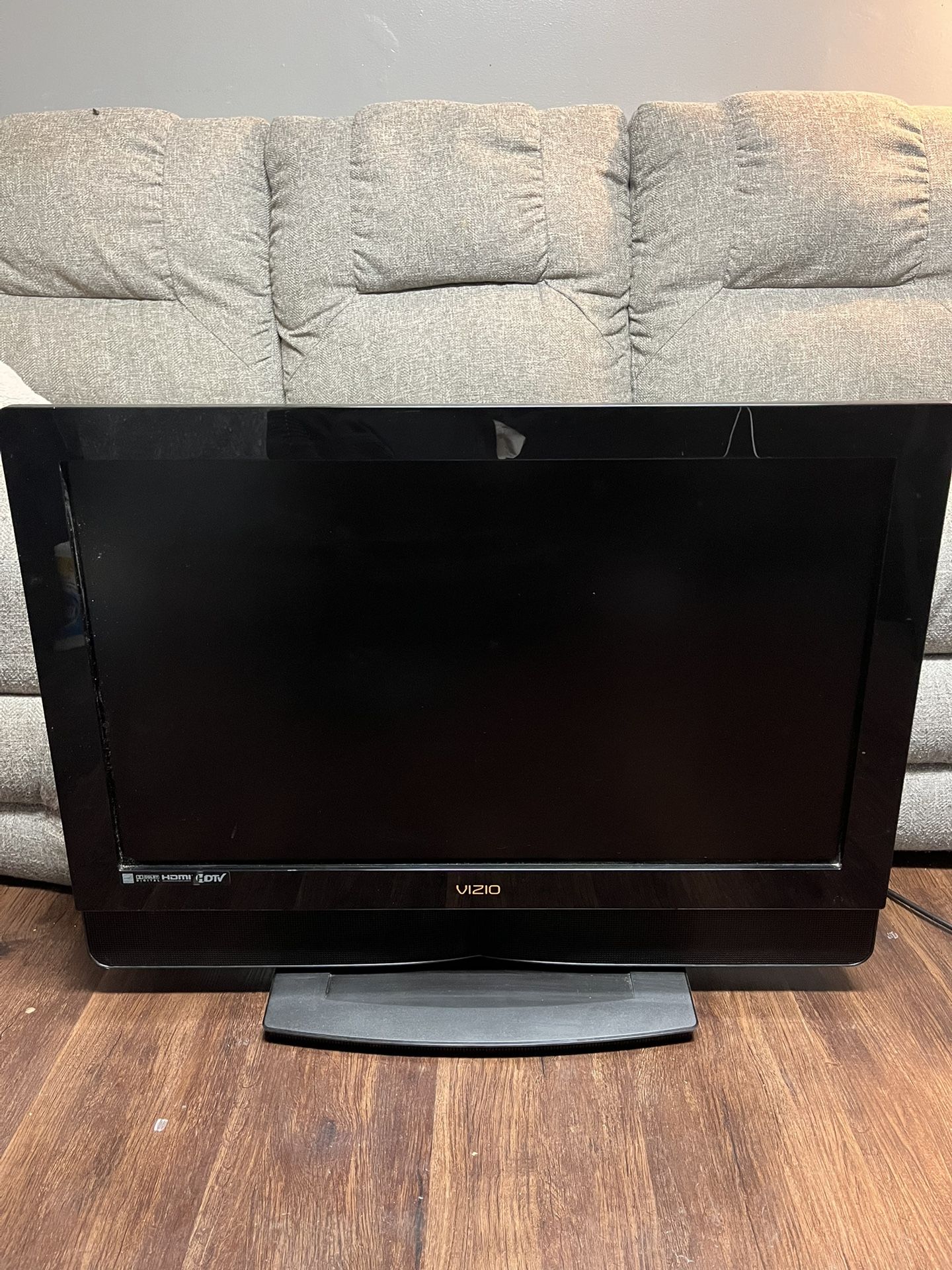 Vizio VW32L HDTV40A 32" LCD Television 720P HDTV