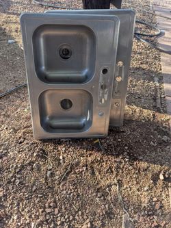 Stainless Steel Sinks