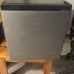 Hisense Min Refrigerator 