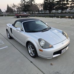 2002 Toyota MR2