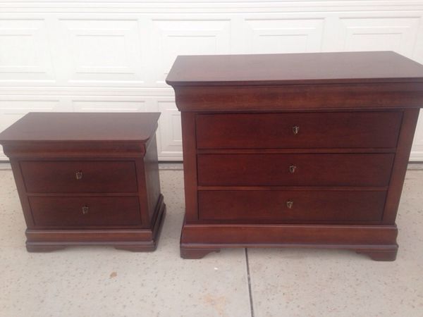 National Mt Airy 4 Drawer Dresser W Nightstand For Sale In