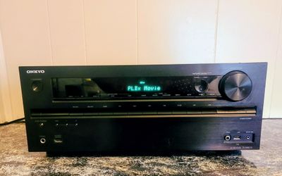 ONKYO 7.2ch 4K A/V Receiver w/Remote