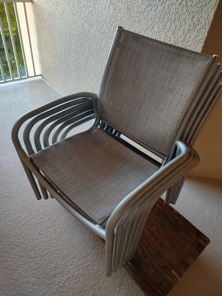 (6 ) Patio ,Lanai Chairs Stackable