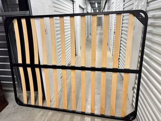 FREE  Queen Size Drop-In Slatted Bed Base (Solid Metal Frame, No Legs)