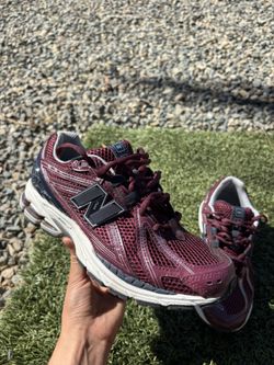 New Balance 1906r Burgundy
