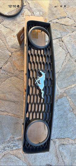 Mustang Grille
