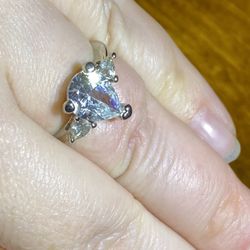 NWOT faux diamond Pear shape ring estimated size 8  #0657