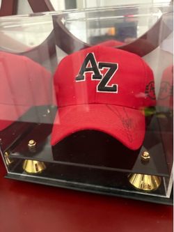 Larry Fitzgerald signed Arizona hat with case