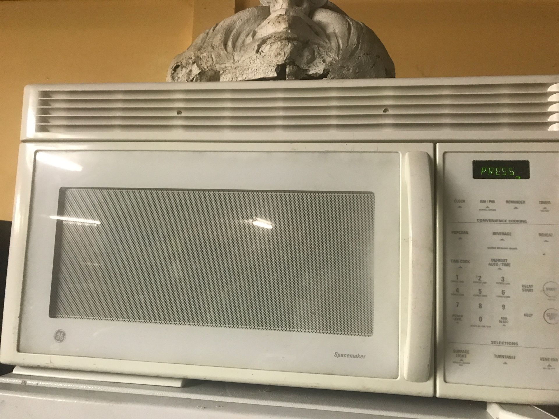 GE spacemaker under counter microwave only $85