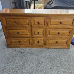 Tommy Bahama 9 Drawer Dresser 