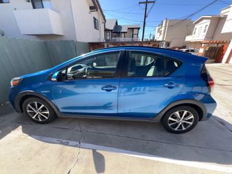 Toyota Prius C