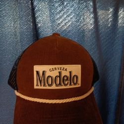 Modelo Hat 