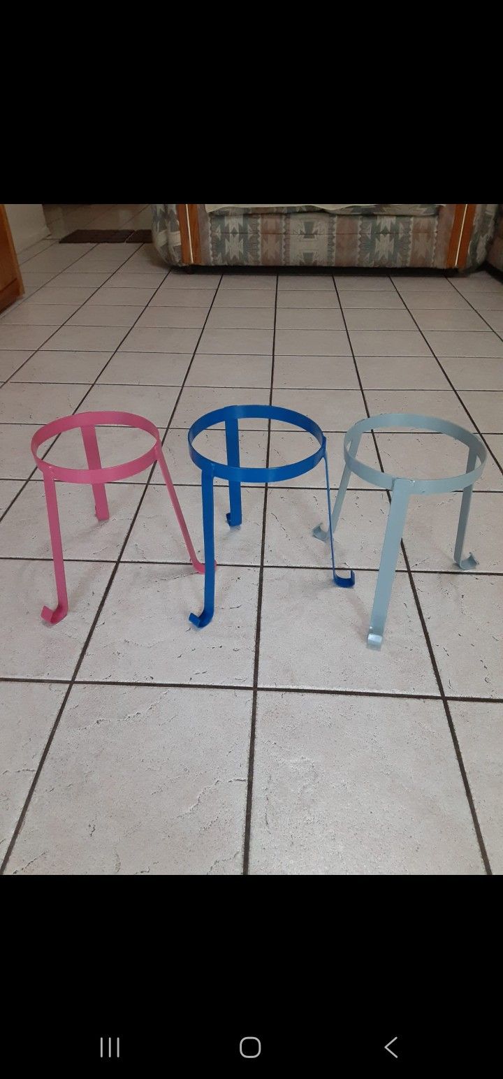 Handcrafted Plant Stands For Small Plants