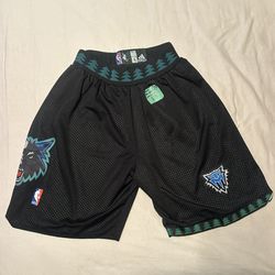 Pre owned Adidas Minnesota Timberwolves Shorts for Men