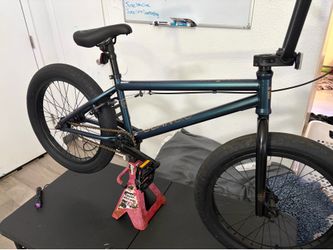 Mongoose scan 6.0  20 inch  BMX Bike