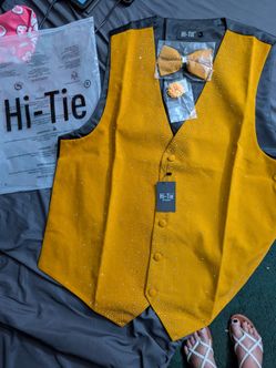 Hi-Tie Mens Vest Suit Gold Shiny