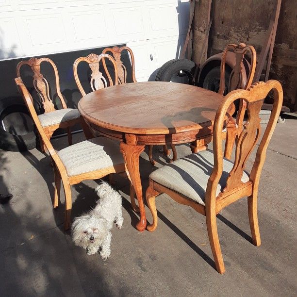 DINING ROOM TABLE SET OR BEST OFFER