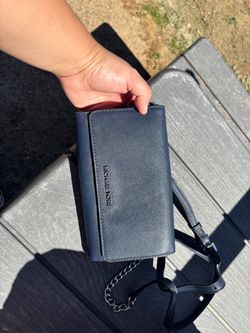 Women hand cross bag