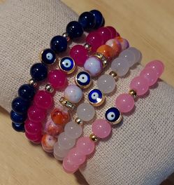 LOT'S MULTICOLOR BEADS STRETCH BRACELETS ( $8 EACH!! )