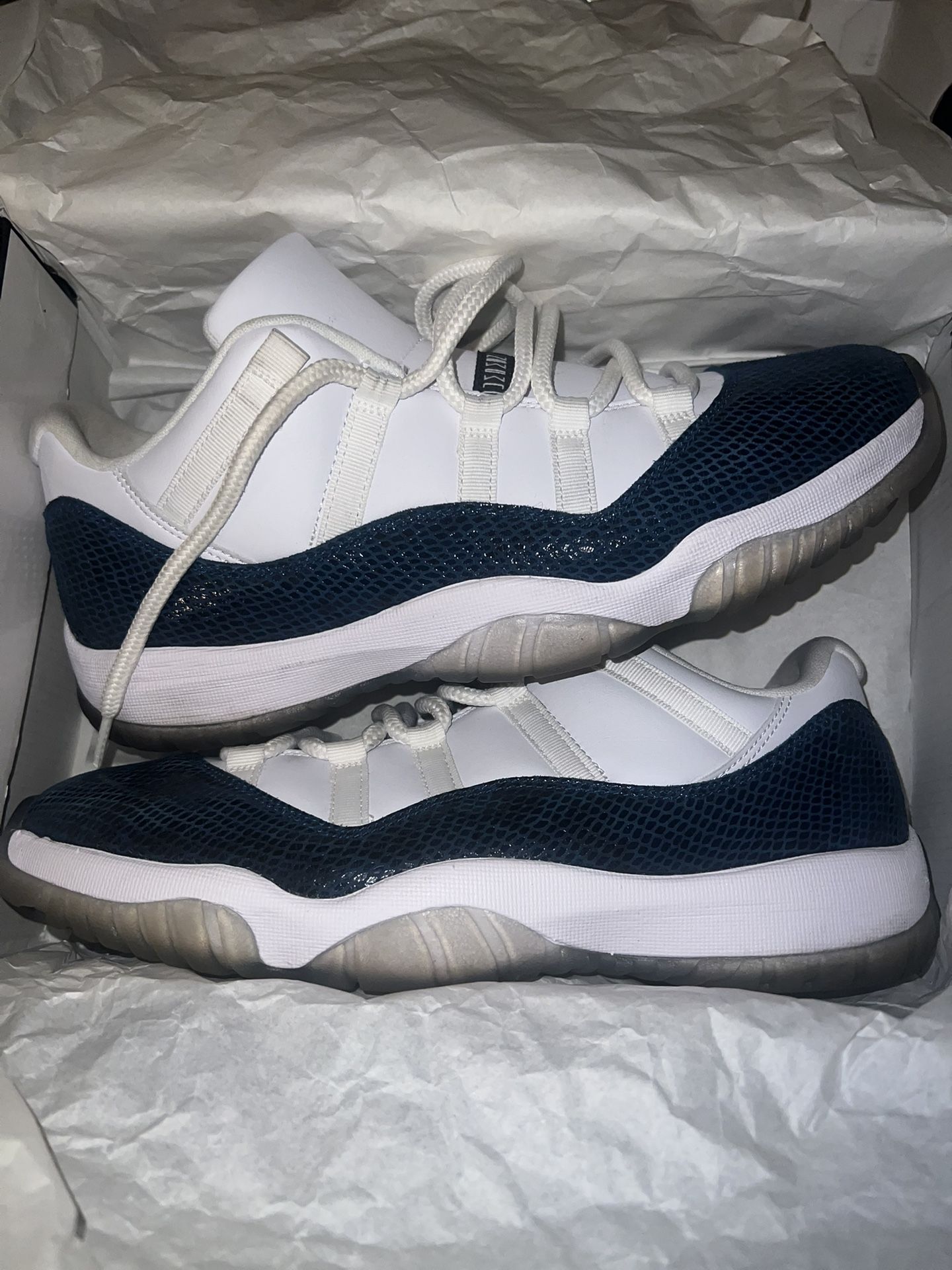 Jordan Retro Low 11s Size 11