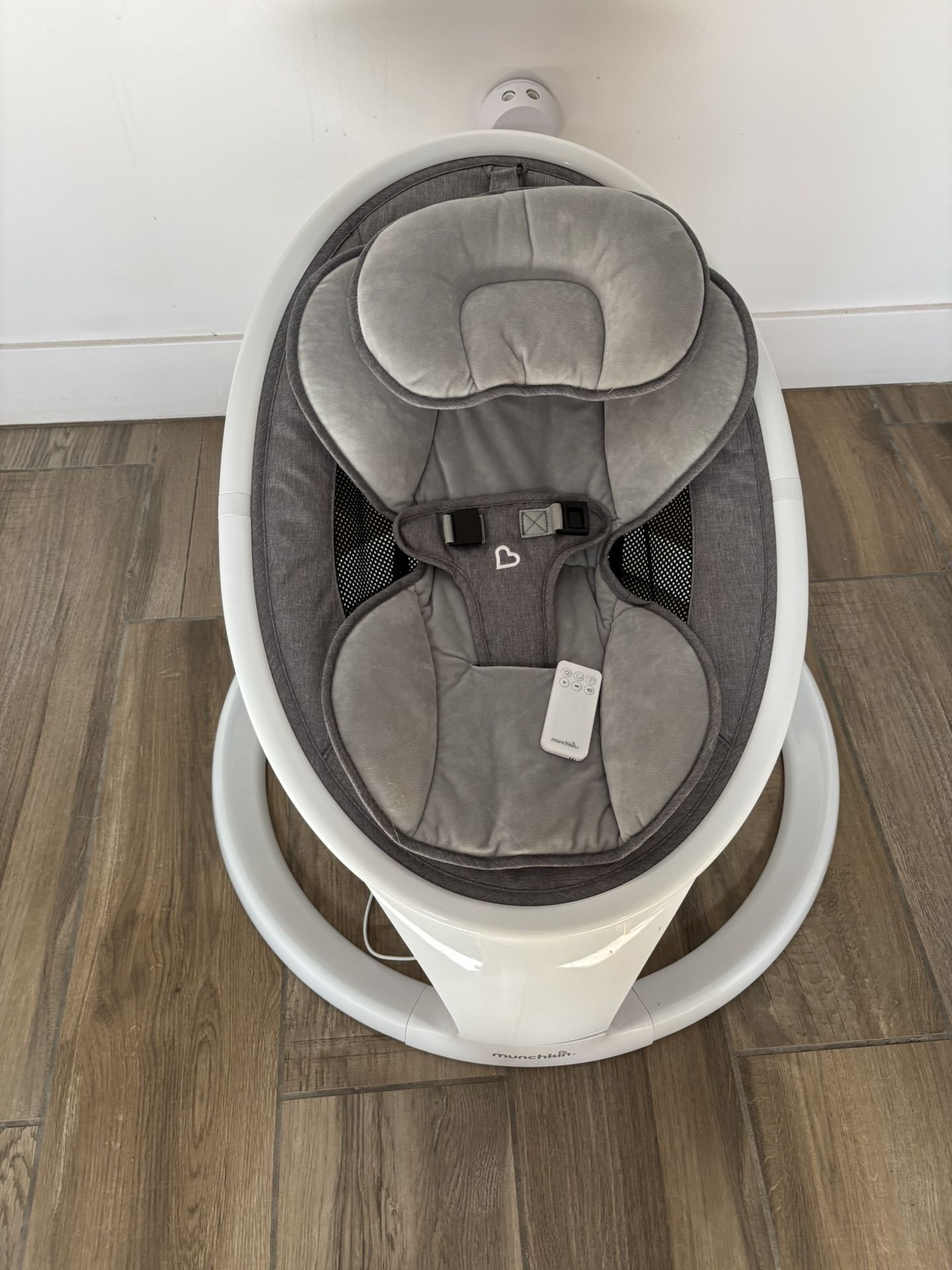 Muchkin Baby Swing