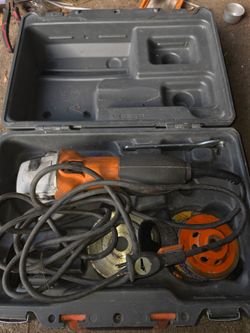 Angle Grinder with Case and Discs