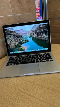 Apple MacBook Pro 13” Retina i5/8GB/256GB SSD $180