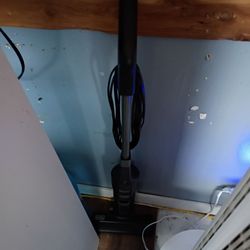 Mini vacuum