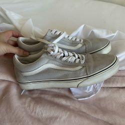 Old skool Vans women’s 9.5