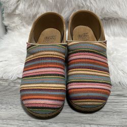 Striped hot sale dansko clogs