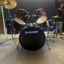 LUDWIG DRUM SET